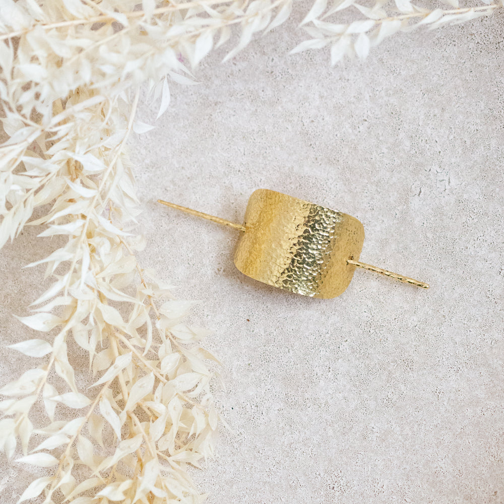 Pini Hammered Brass Hair Pin