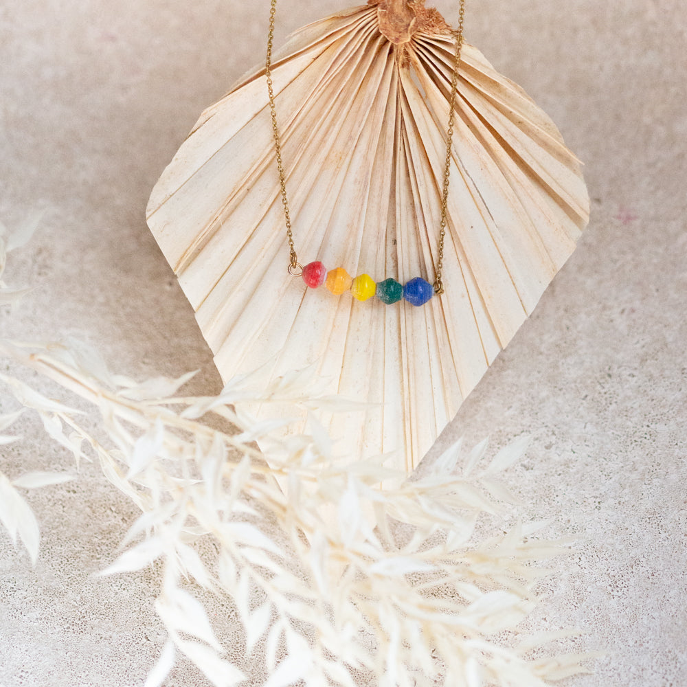 Awaka necklace - Rainbow